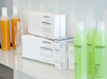 La Biosthétique Pflege- und Stylingprodukte im Salonregal